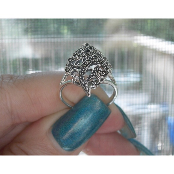 925 STERLING SILVER Swirl Marcasite Ring - Picture 8 of 15